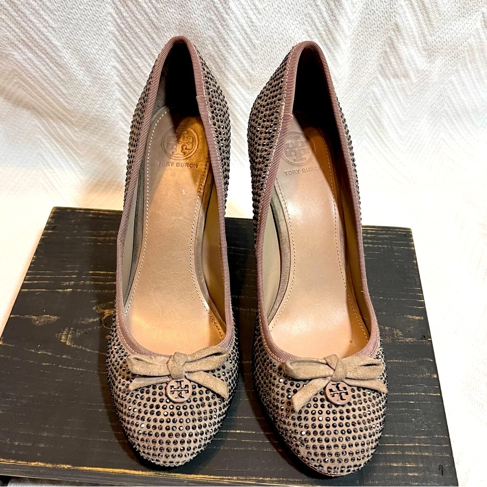 Tory Burch Taupe Crystal Embellished Suede Pumps